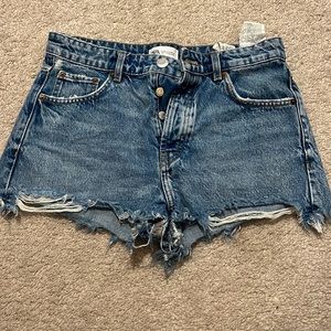 Zara jean shorts!